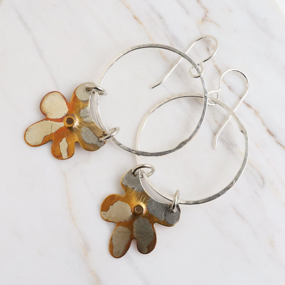 
                  
                    EAR Silver Ring With Mixed Metal Abstract Flower Earring
                  
                