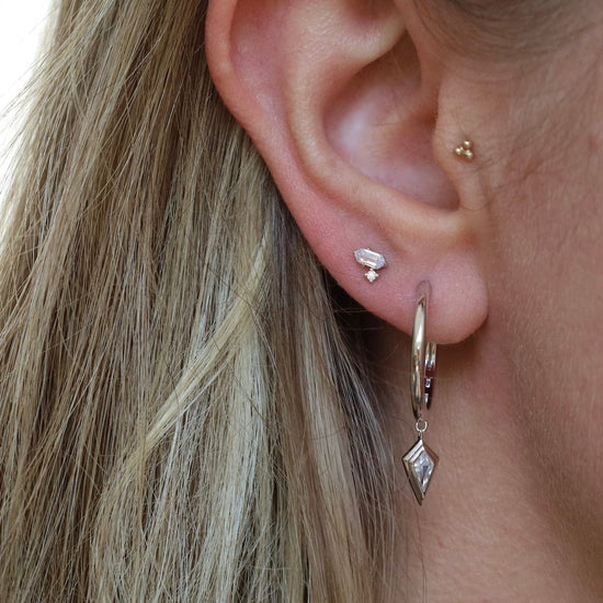 EAR Silver Sparkle Emblem Stud Earrings