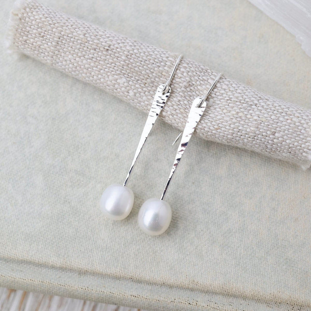 
                      
                        EAR Silver Stick Earrings with Pearl - Small
                      
                    