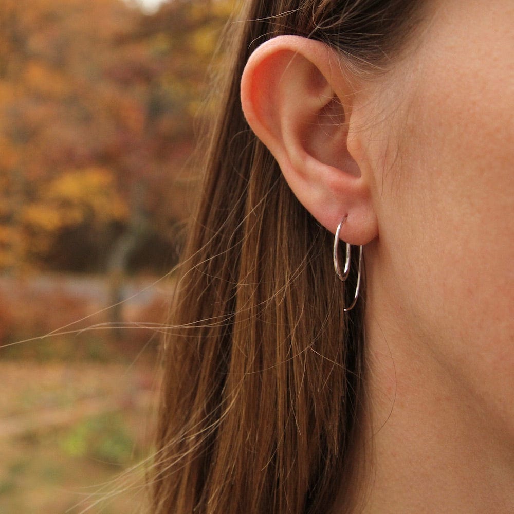 
                      
                        EAR Silver Twist Through Earrings
                      
                    