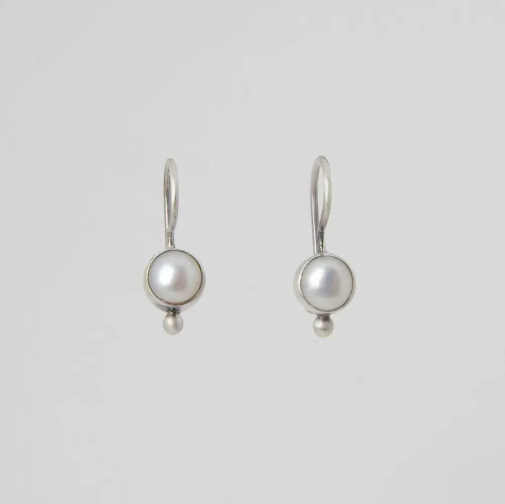 EAR Simple White Pearl Drop with Granulation Earrings