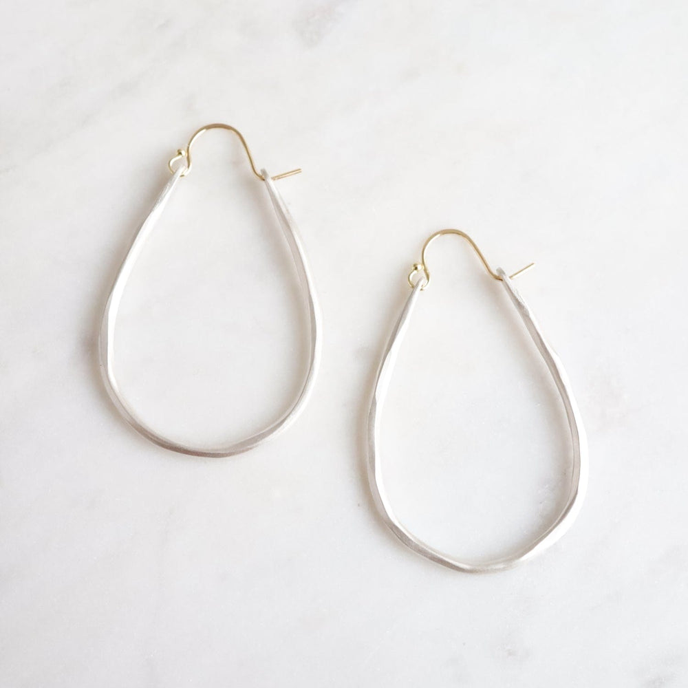 EAR Small Anjou Hoops