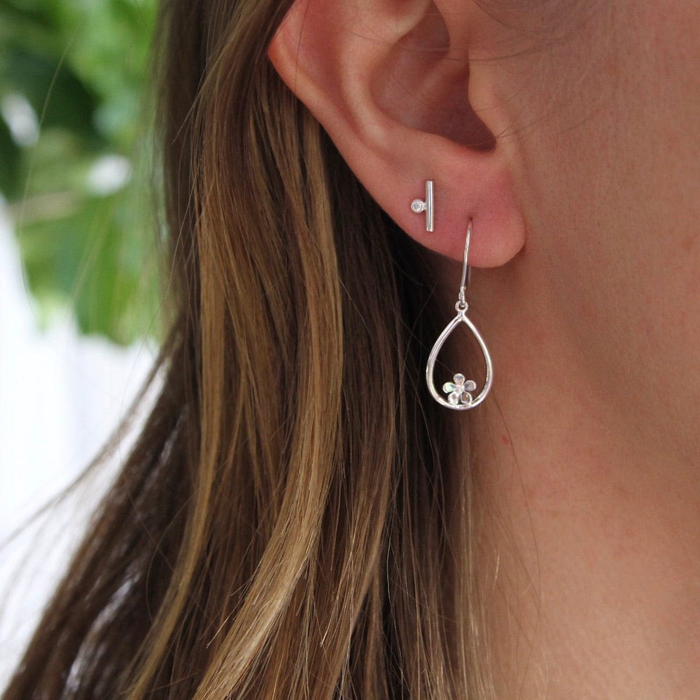 EAR Small Drop With Flower - Sterling Silver