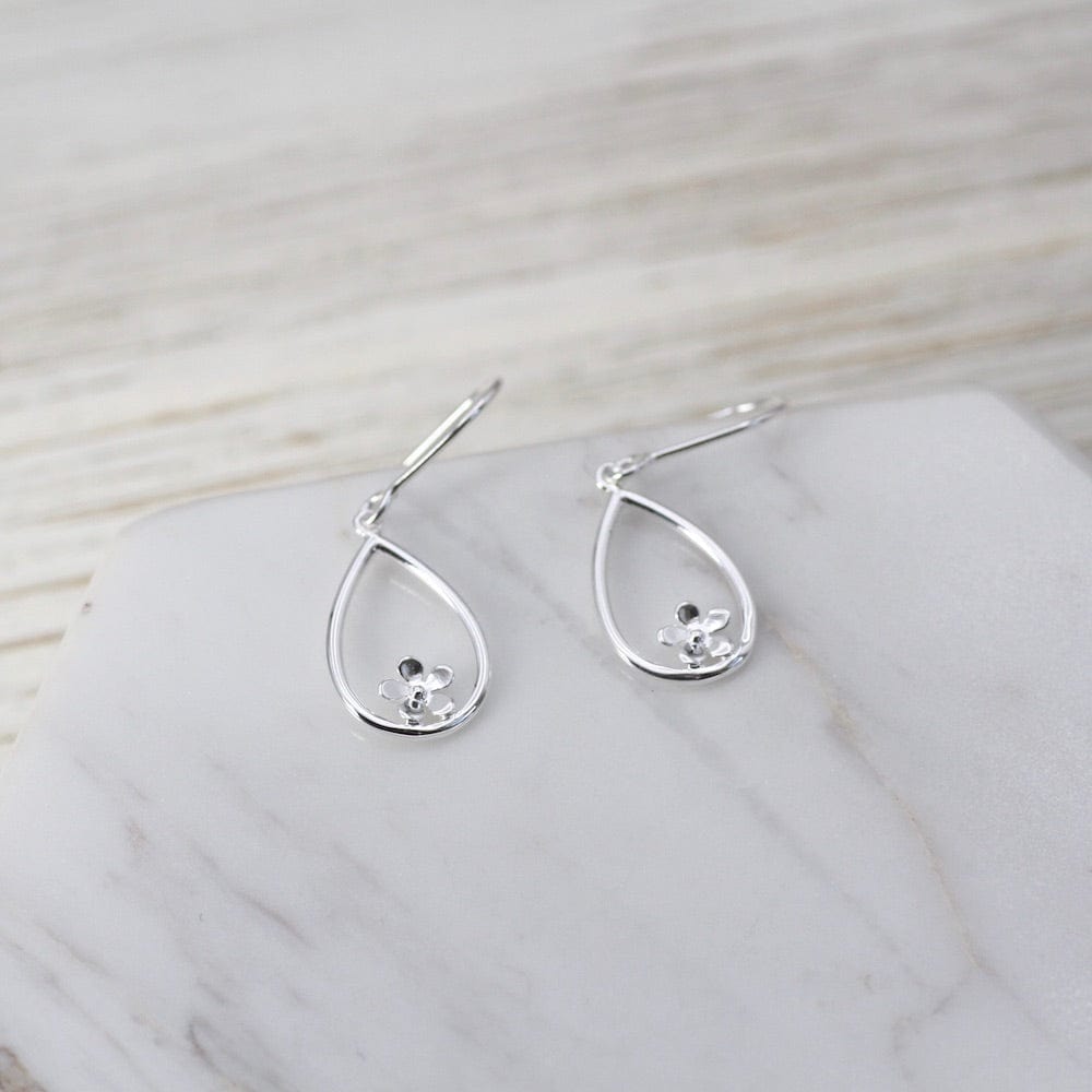 
                  
                    EAR Small Drop With Flower - Sterling Silver
                  
                