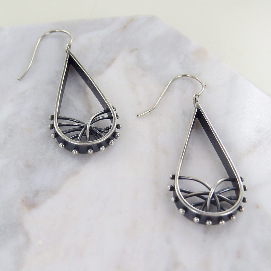 EAR Small Droplet Arc Dangle Earrings