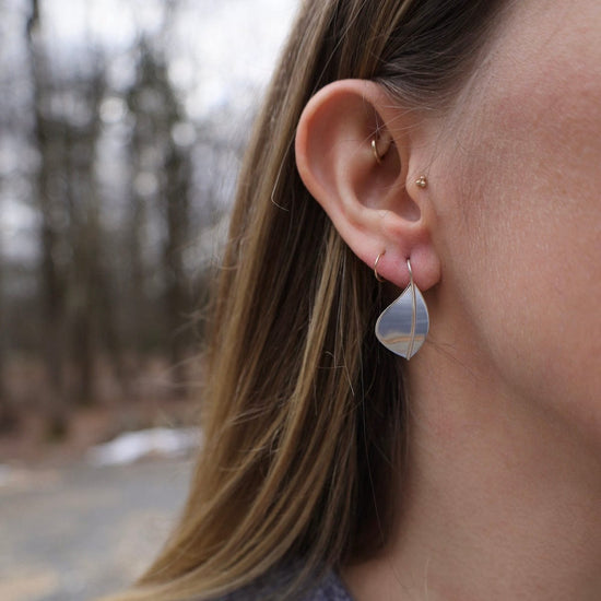 Sterling Silver Nature Inspired Leaf Earrings – julie garland jewelry