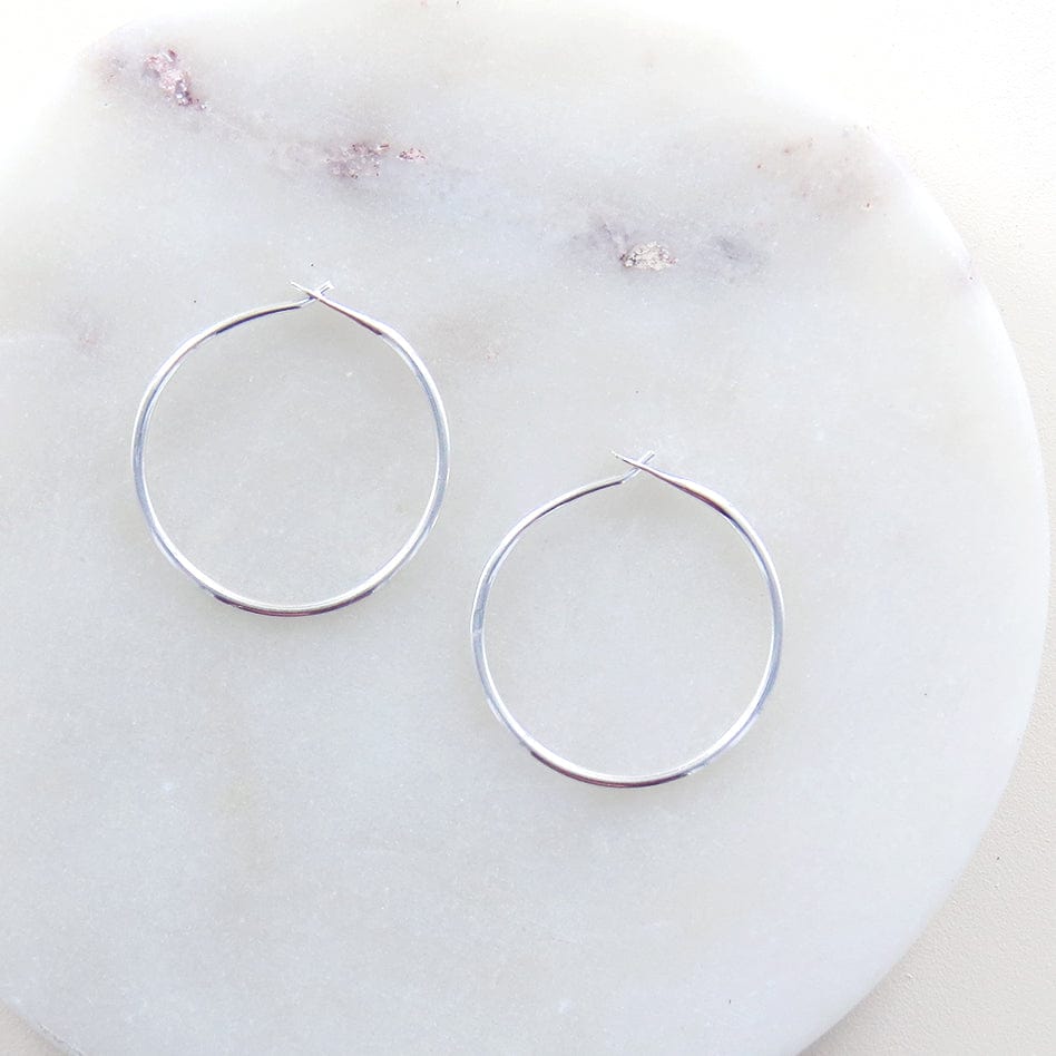 Load image into Gallery viewer, EAR SMALL STERLING SILVER HOOP
