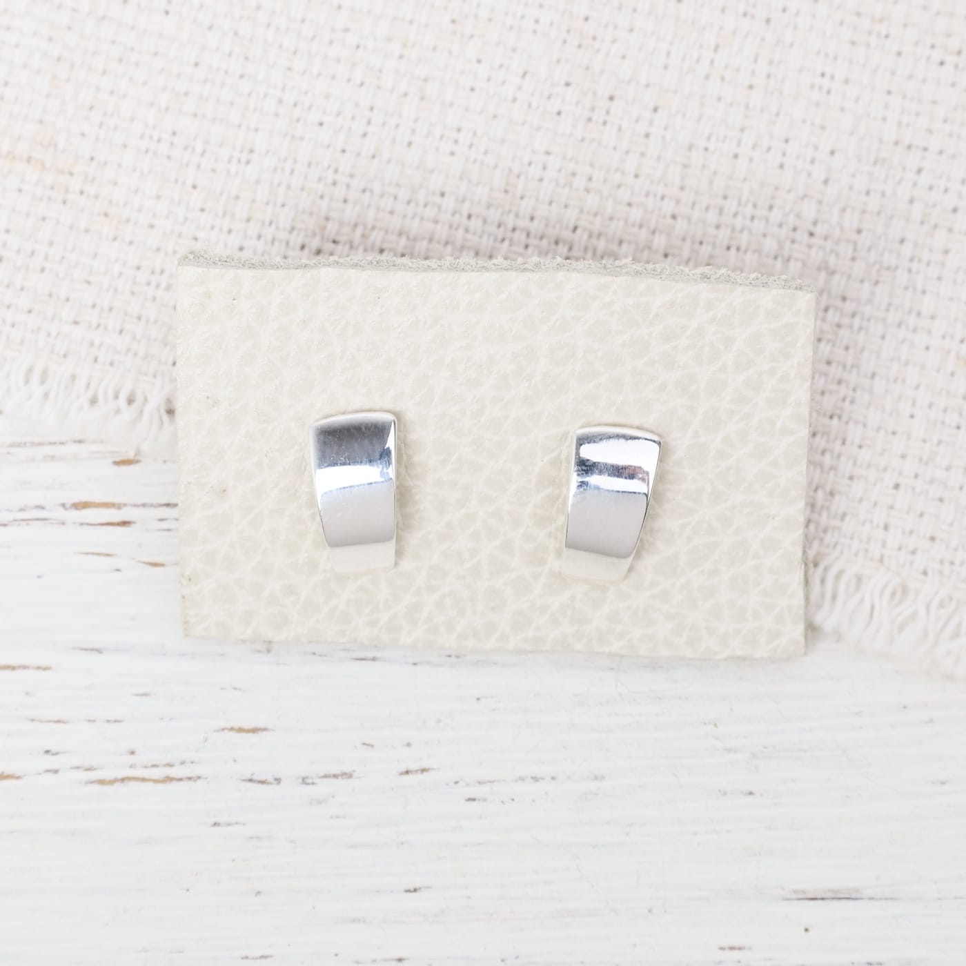 EAR Solid Curve Post Earrings