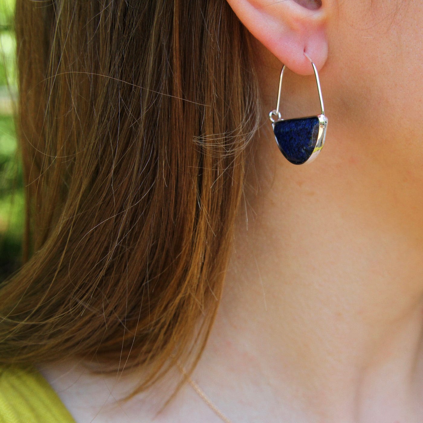 EAR-SPL Scout Stone Prism Hoop - Lapis/Silver