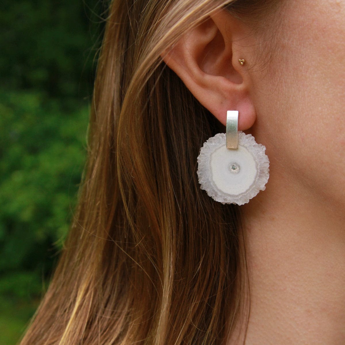 Load image into Gallery viewer, EAR-SPL Scout Stone Slice Earring - White Quartz/Silver
