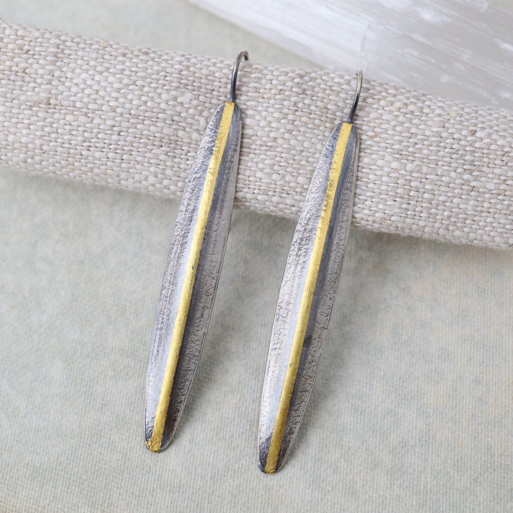 
                  
                    EAR Split Reed Earring
                  
                