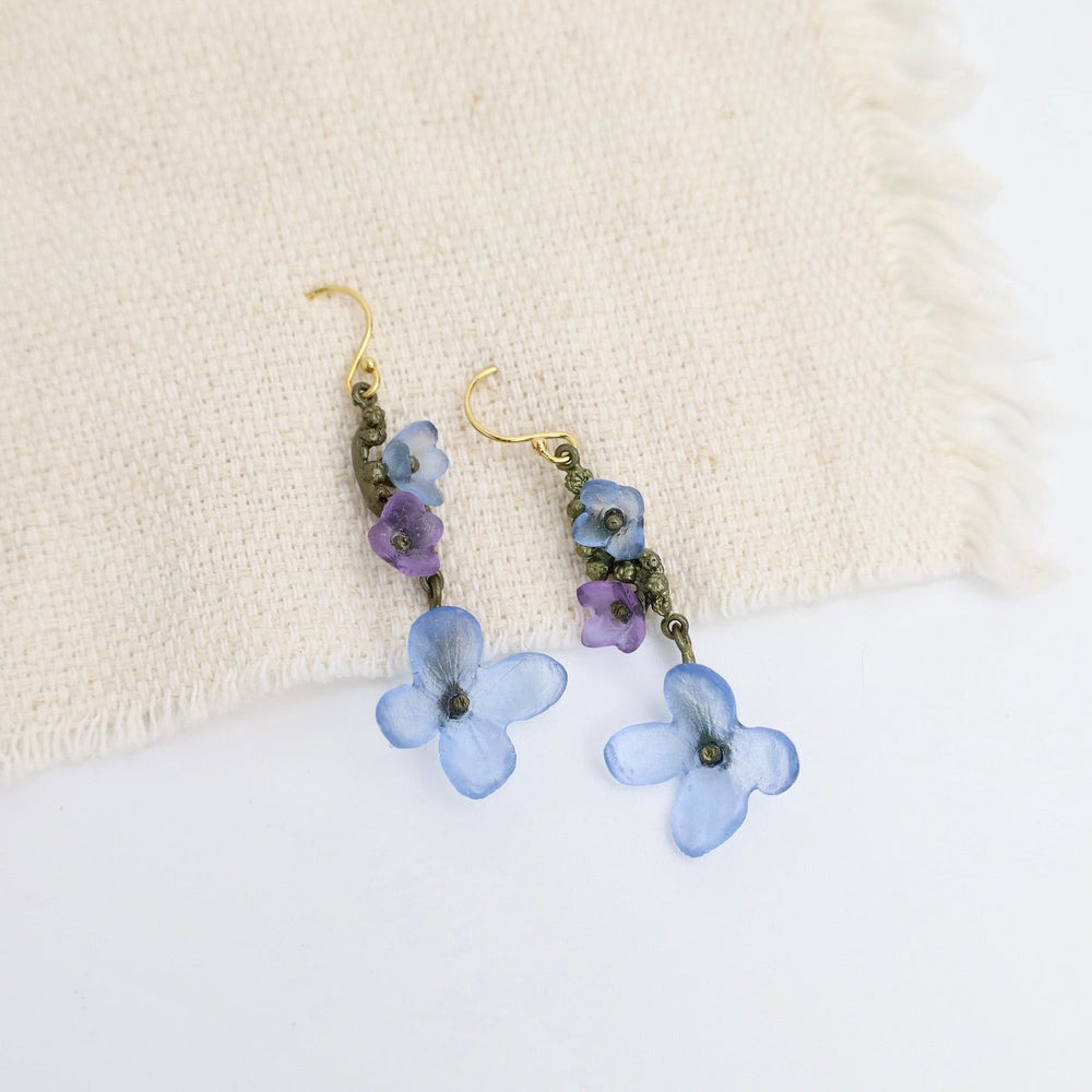 
                      
                        EAR Spring Cape Wire Earring
                      
                    