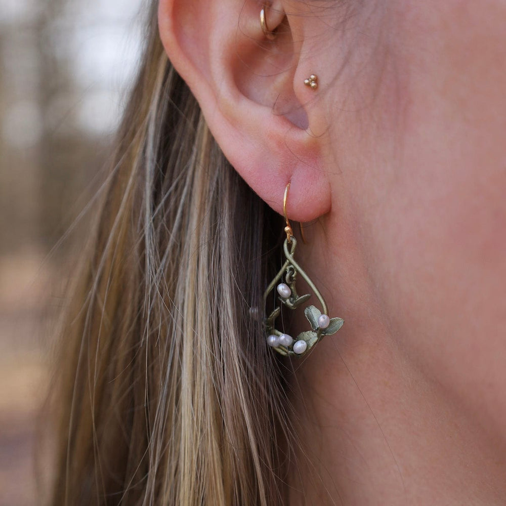 
                      
                        EAR Spring Vine Hoop Wire Earrings
                      
                    