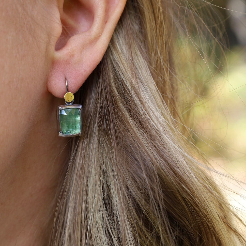 EAR Square Fold Earrings With Green Kyanite