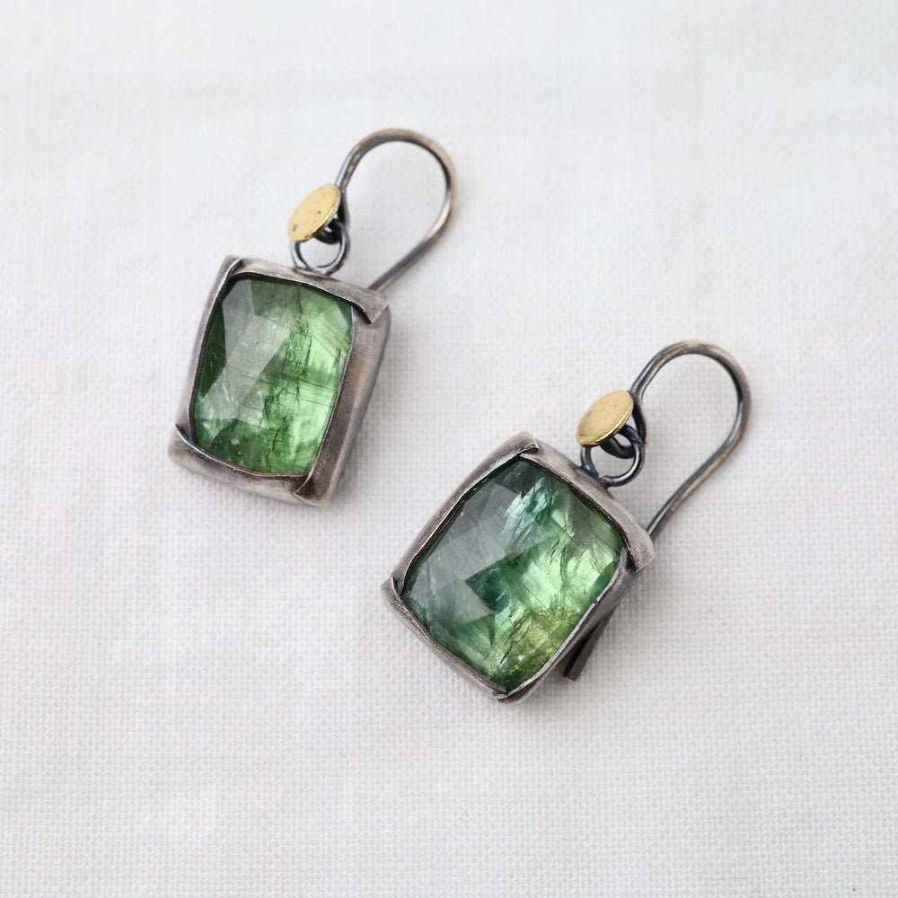 
                      
                        EAR Square Fold Earrings With Green Kyanite
                      
                    