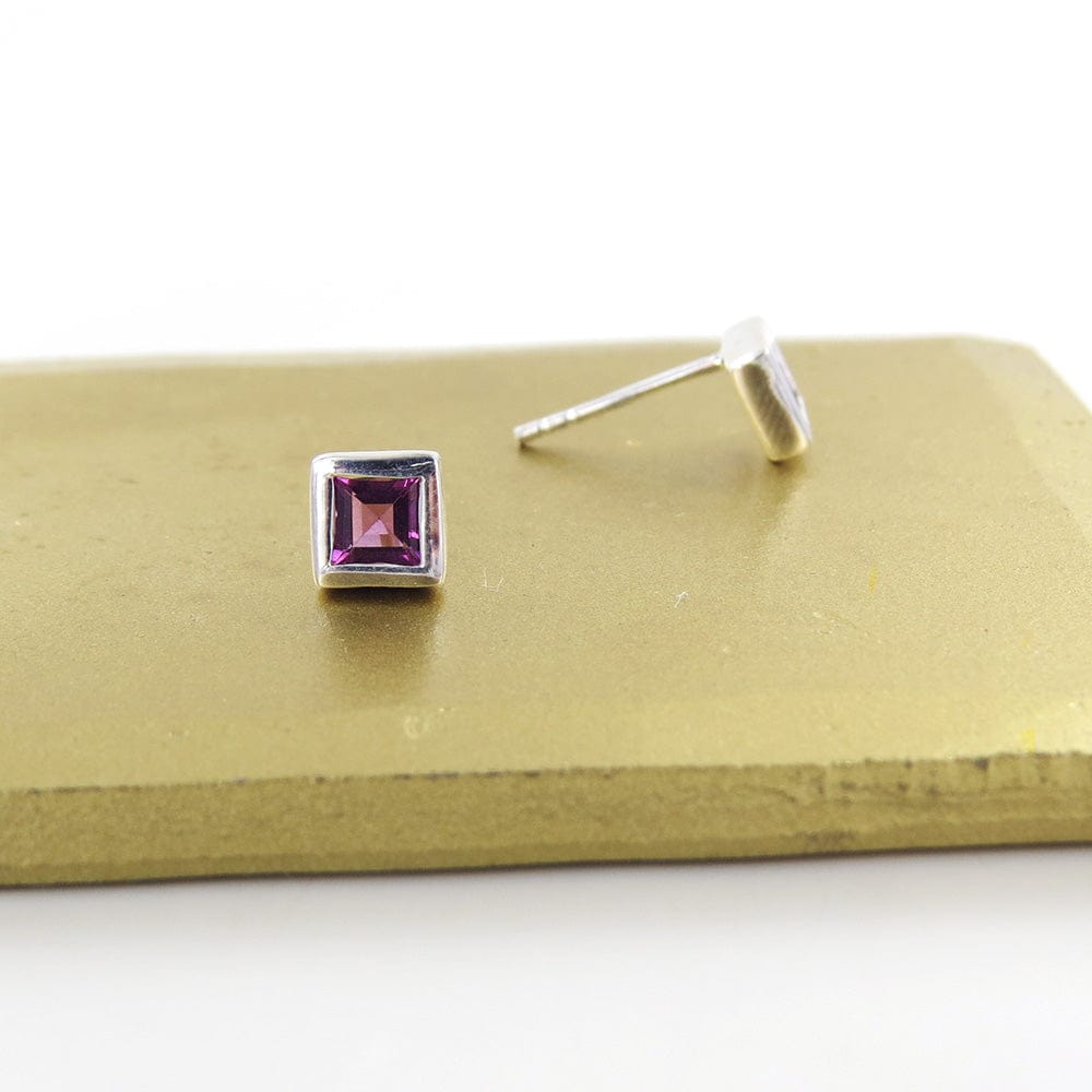 EAR Square Rhodolite Garnet Post Earring