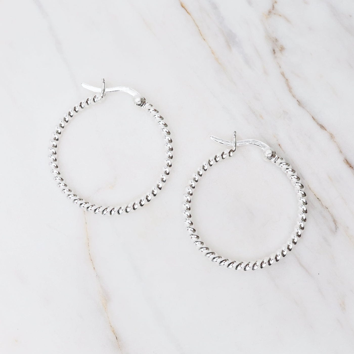 EAR Sterling Silver 22mm Tiny Twist Hoops