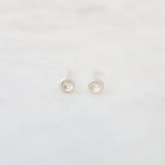 EAR Sterling Silver Baby Mussel Shell Studs