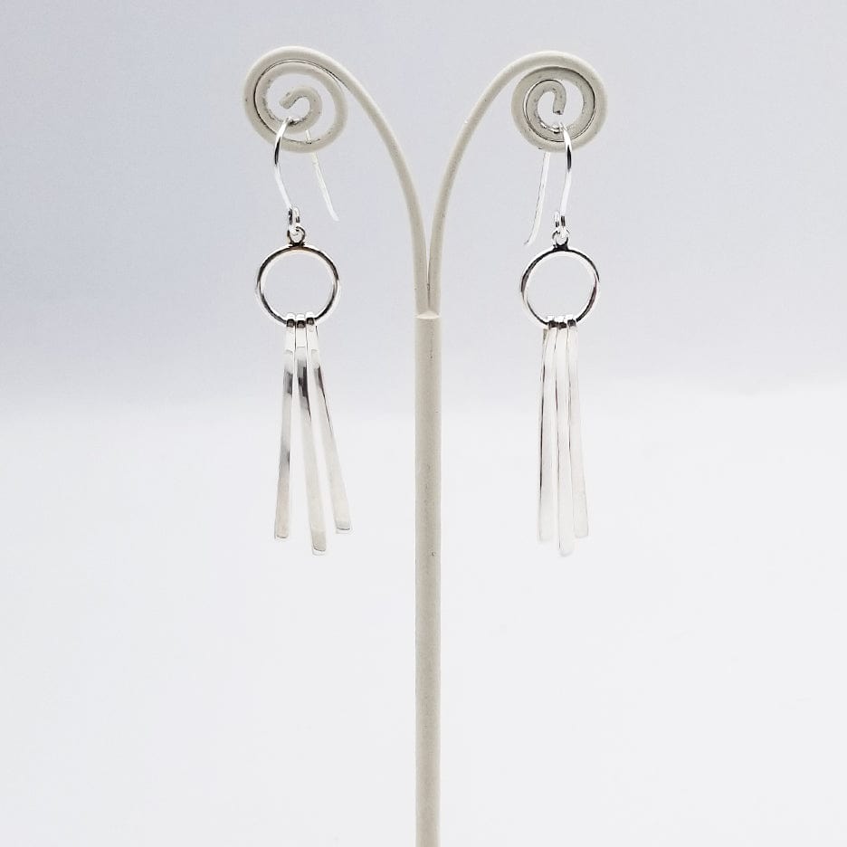 
                      
                        EAR Sterling Silver Circle With Bar Fringe
                      
                    