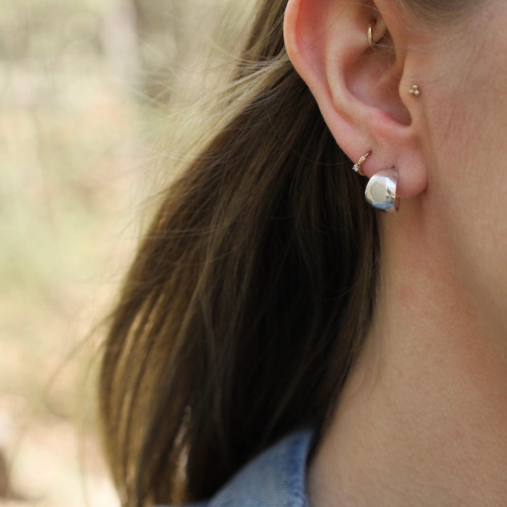 EAR Sterling Silver Classic Semi Hoop