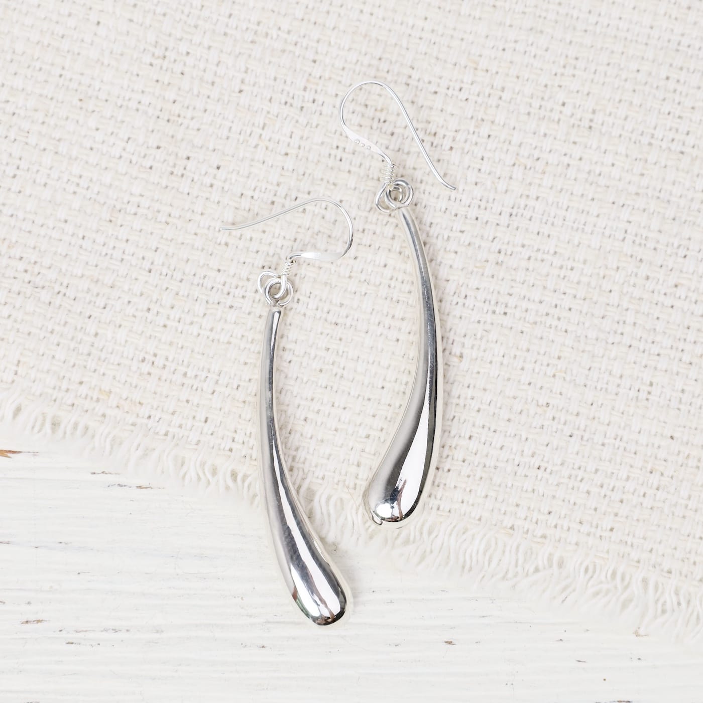EAR Sterling Silver Curved Teardrop Earrings