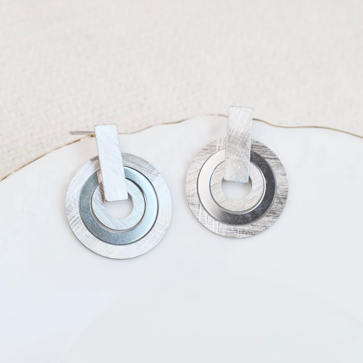 EAR Sterling Silver  Matte Bright Circle Earrings