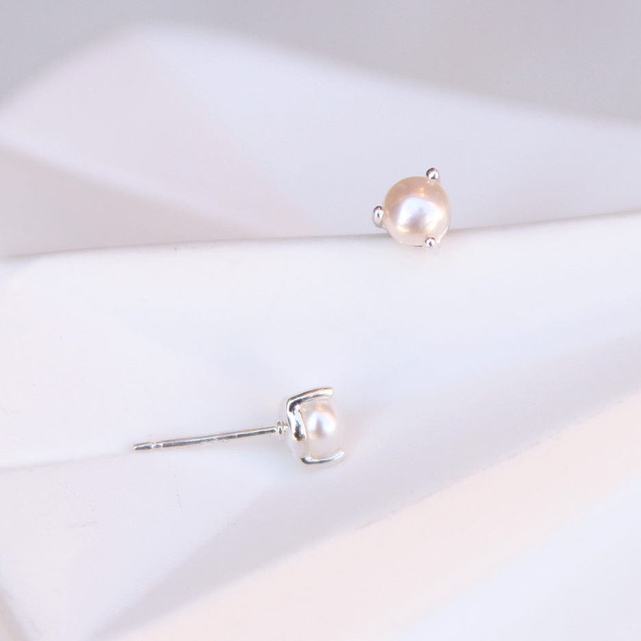 EAR Sterling Silver Prong Set Pearl Stud Earring