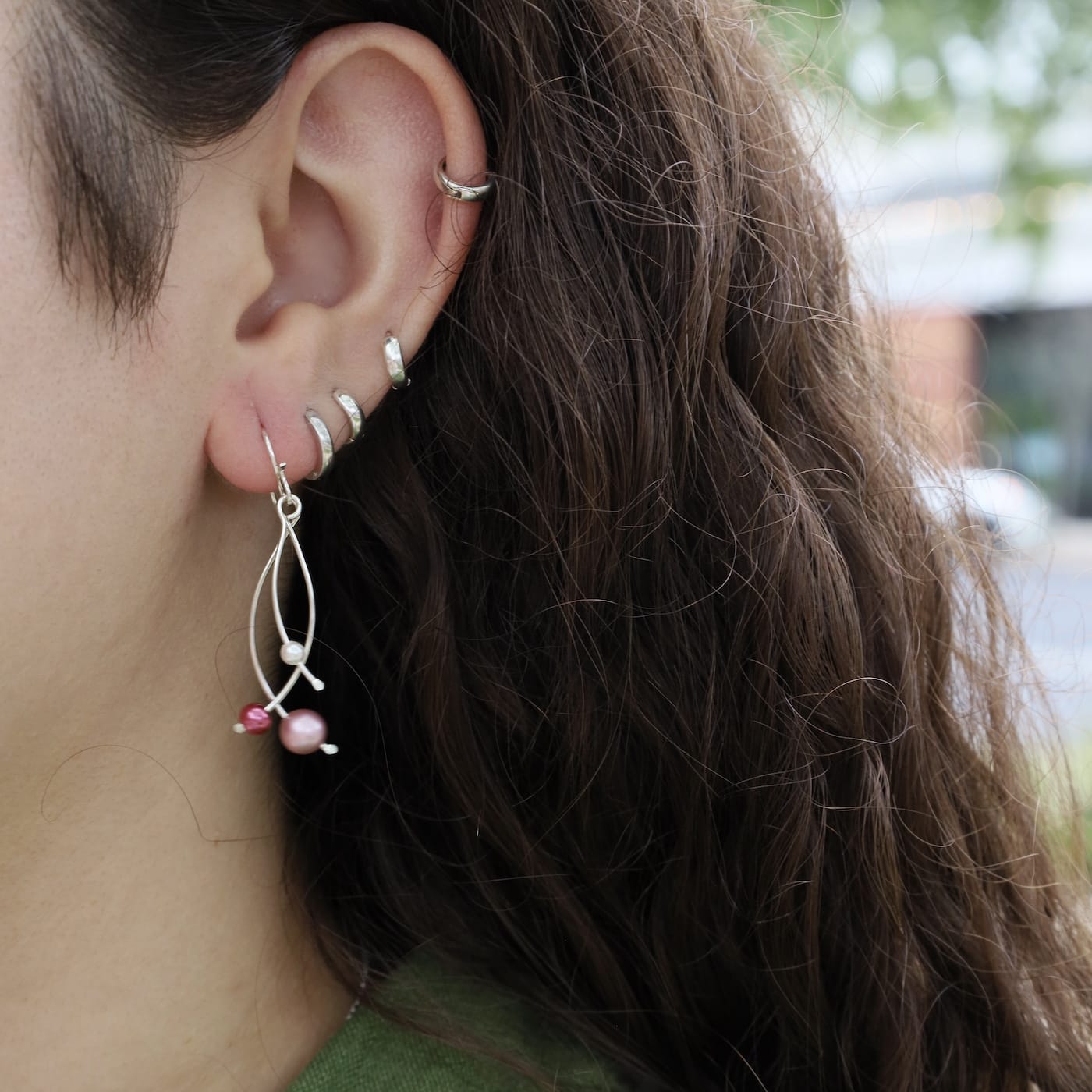 EAR Sterling Silver & Rose Talking Friends Pearl Earrings