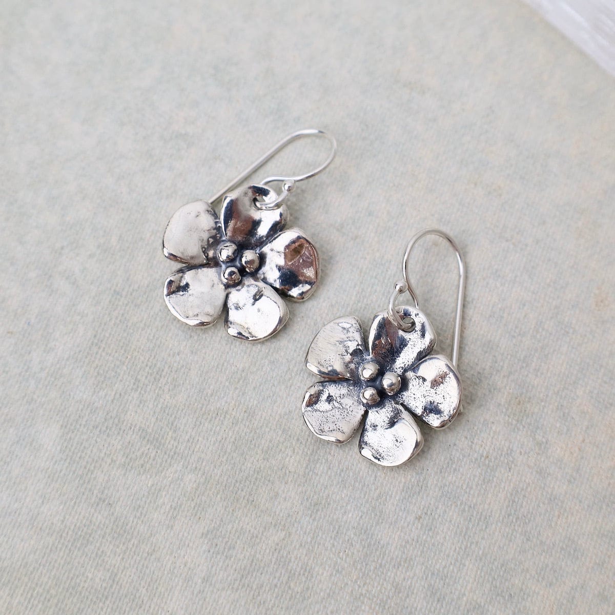 EAR Sterling Silver Small Flower Earrings