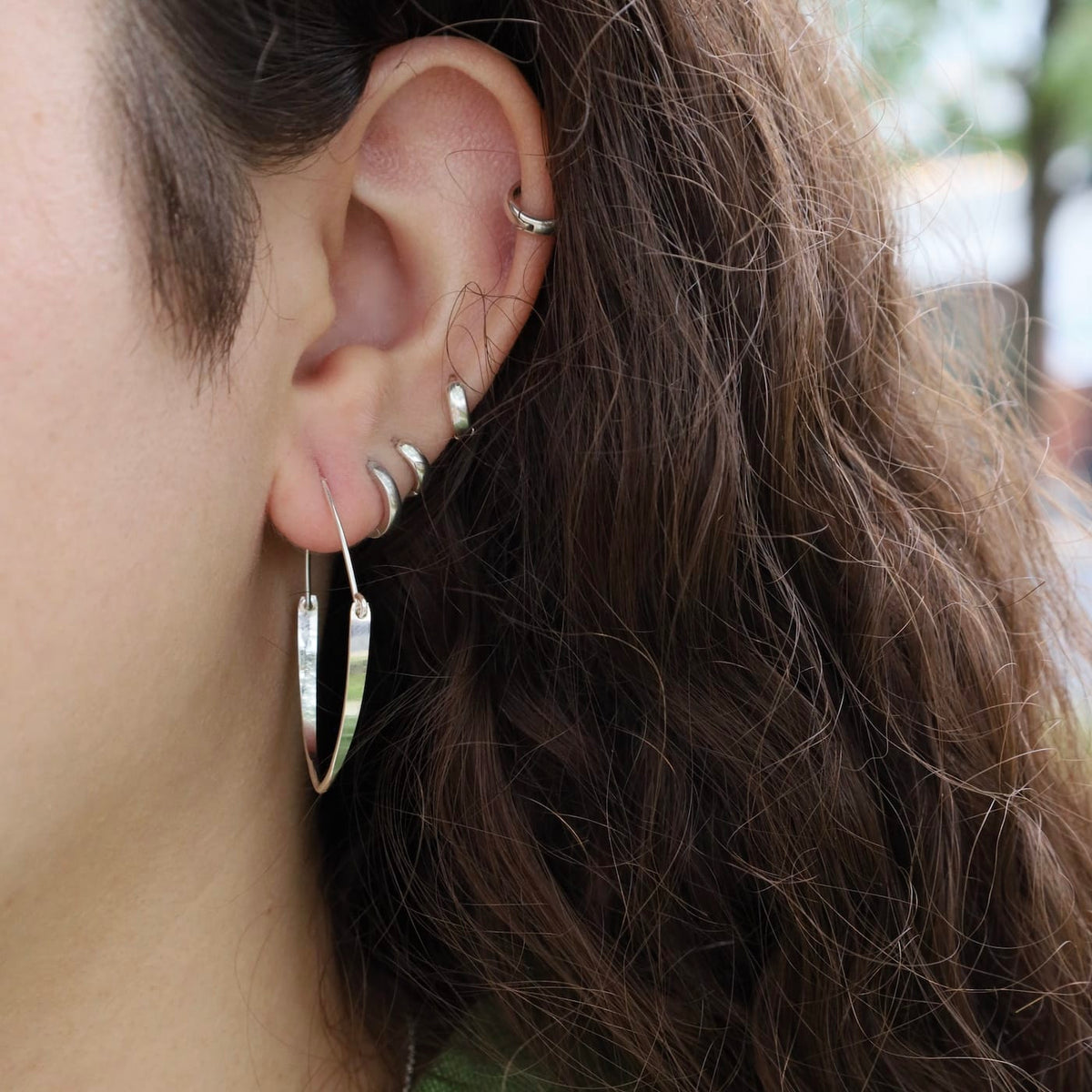 EAR Sterling Silver Small Hinged Teardrop Flat Hoops