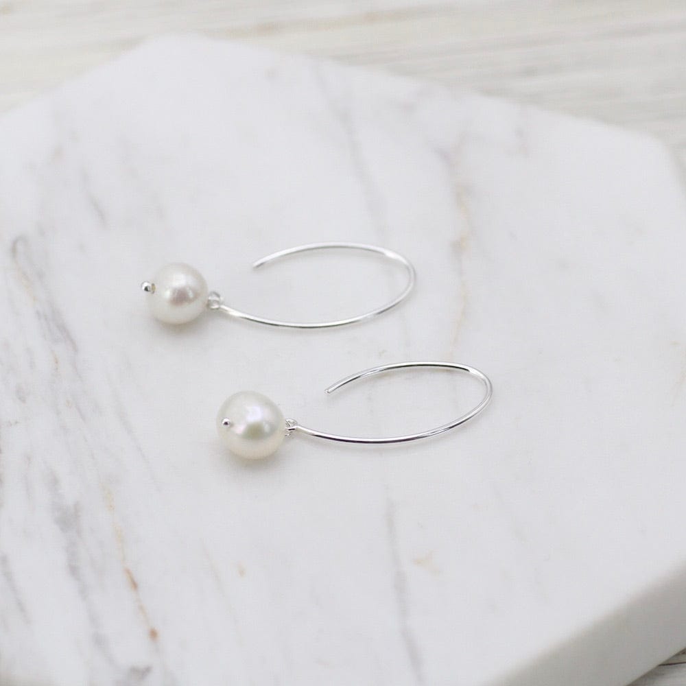 EAR Sterling Silver Small Oval With White Pearl Hoop