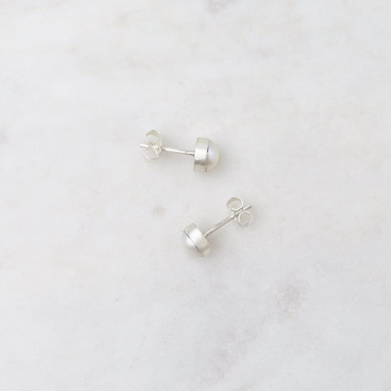 EAR Sterling Silver Small White Pearl Stud Earrings