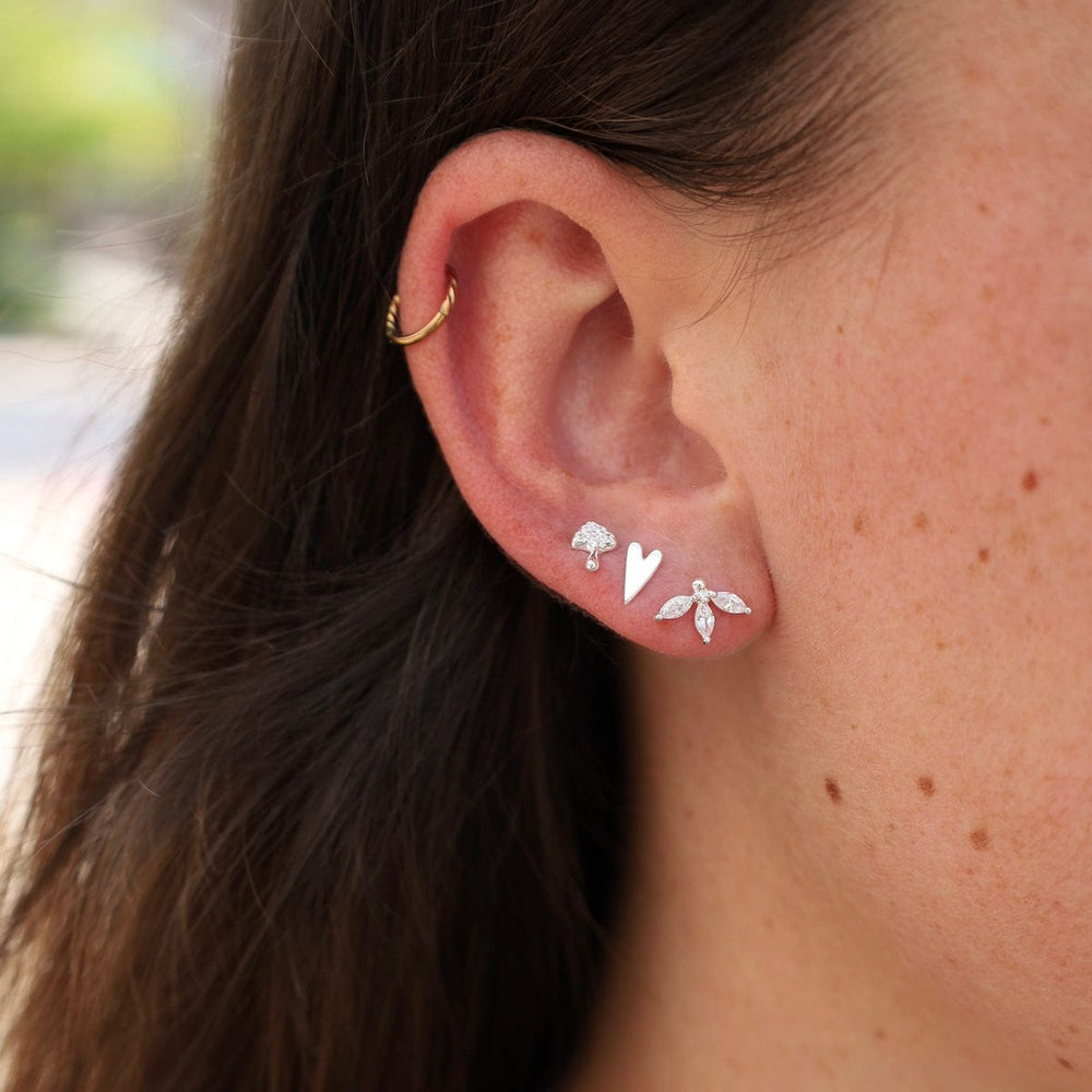 EAR Sterling Silver Three CZ Petals Studs