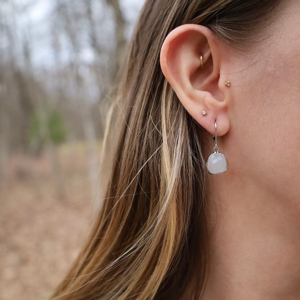 EAR Sterling Silver Violet Opal Crystal Lever Back Earrings