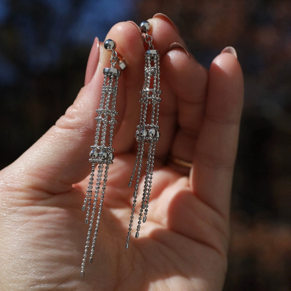 
                  
                    EAR Sterling Silver Woven Lace Long Lantern and Spiral Drops Earrings
                  
                