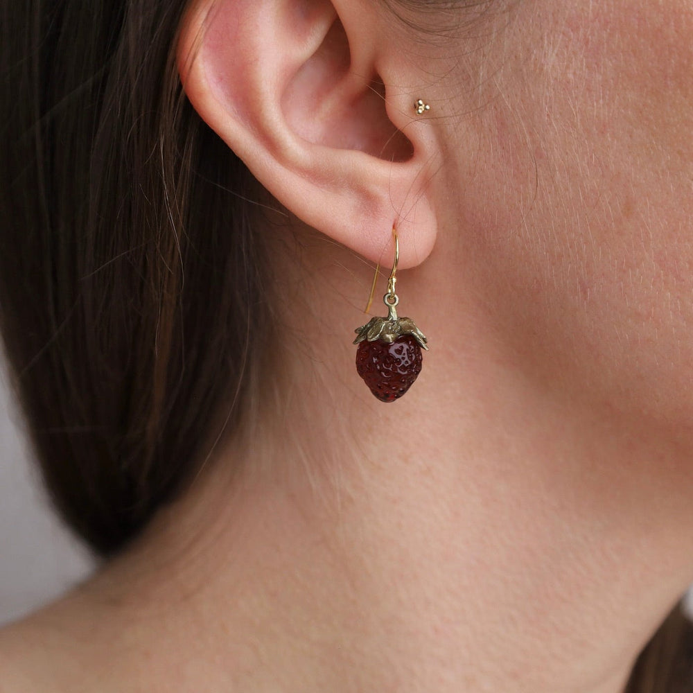 EAR Strawberry Dainty Earring