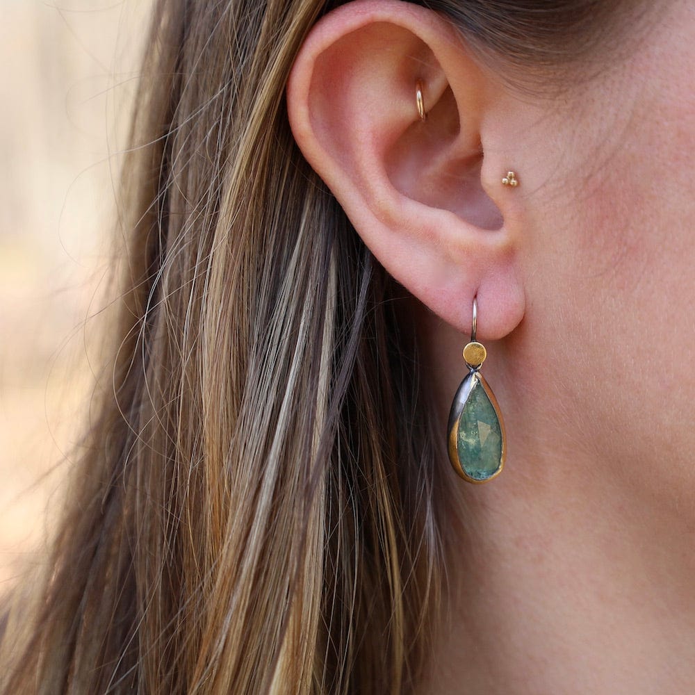 EAR Teardrop Fold Earrings with Green Kyanite