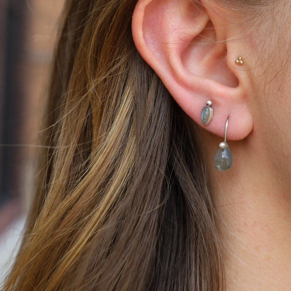 EAR Teeny Tiny Shiny Teardrop Labradorite Stud