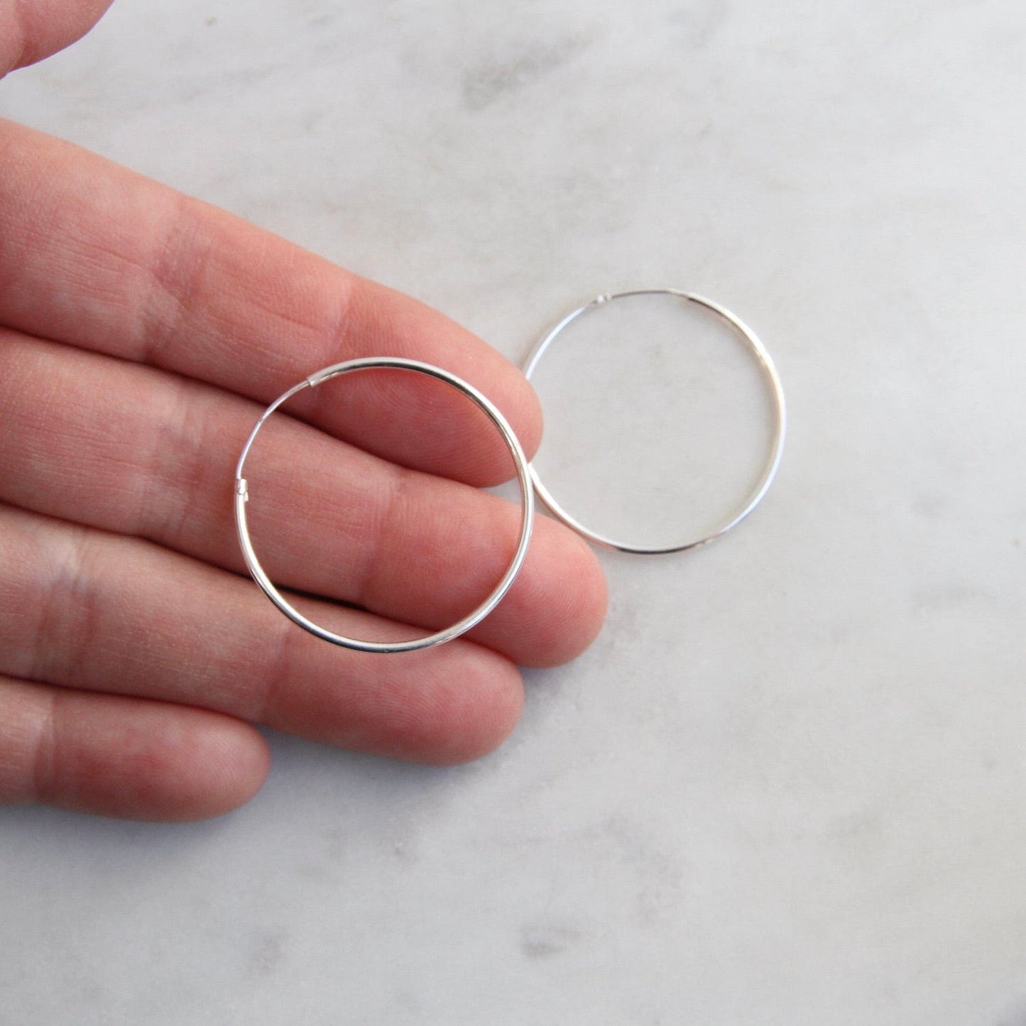 EAR Thin 30 mm Sterling Silver Infinity Hoop