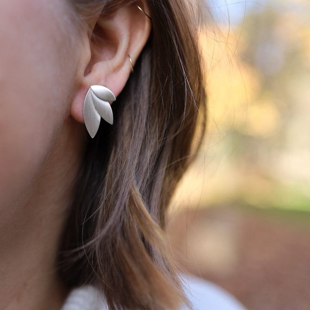 
                      
                        EAR Three Leaves Post Earring
                      
                    