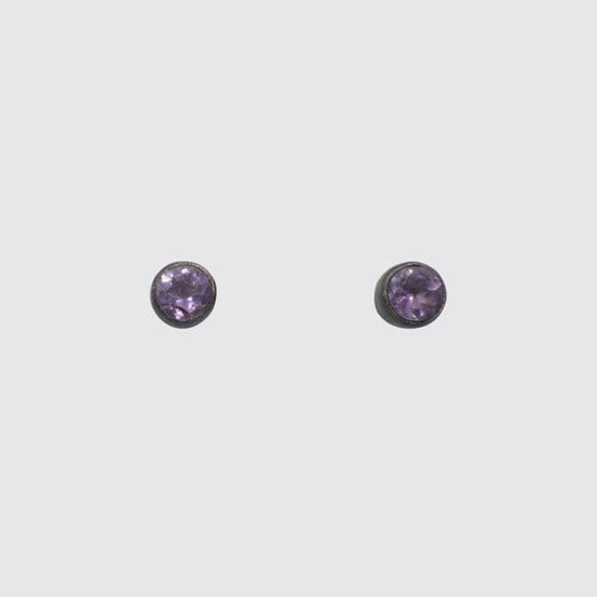 EAR Tiny Faceted Round Amethyst Stud Earrings
