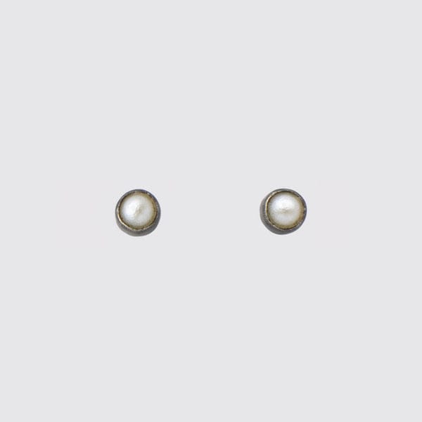 Load image into Gallery viewer, EAR Tiny Faceted Round White Pearl Stud Earrings
