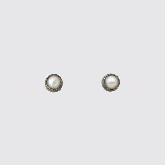 Load image into Gallery viewer, EAR Tiny Faceted Round White Pearl Stud Earrings
