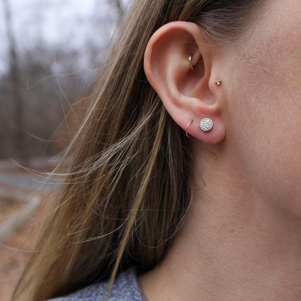 EAR Tiny Lines Post Earrings