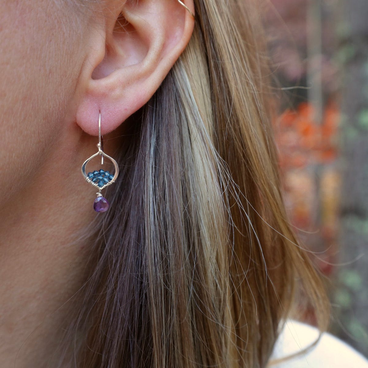 EAR Tiny Silver Arabesque Earrings
