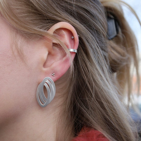 EAR Triple Oval Link Post Earrings