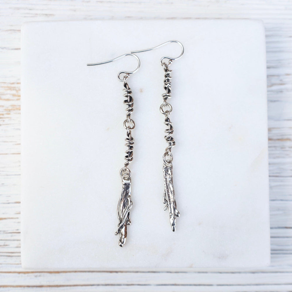 
                      
                        551 EAR Twig on Wrapped Vines Earring
                      
                    