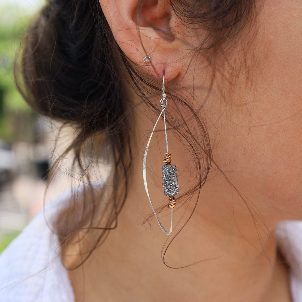 EAR Twinkle Earrings