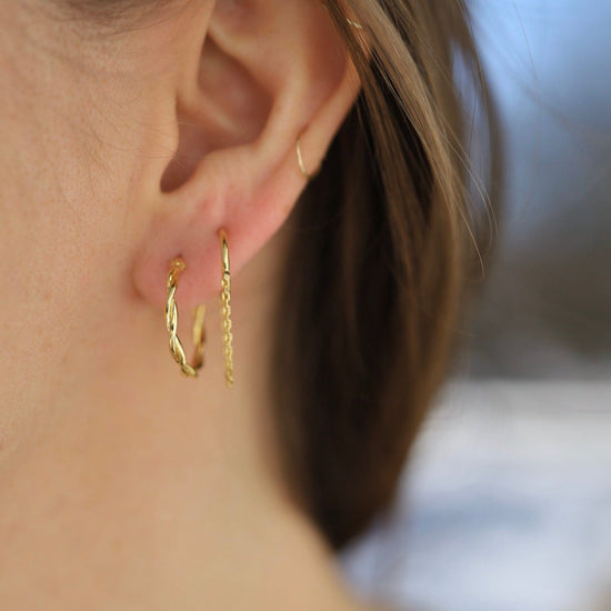EAR-VRM 12mm Hoop with Dangling Chain in Gold Vermeil