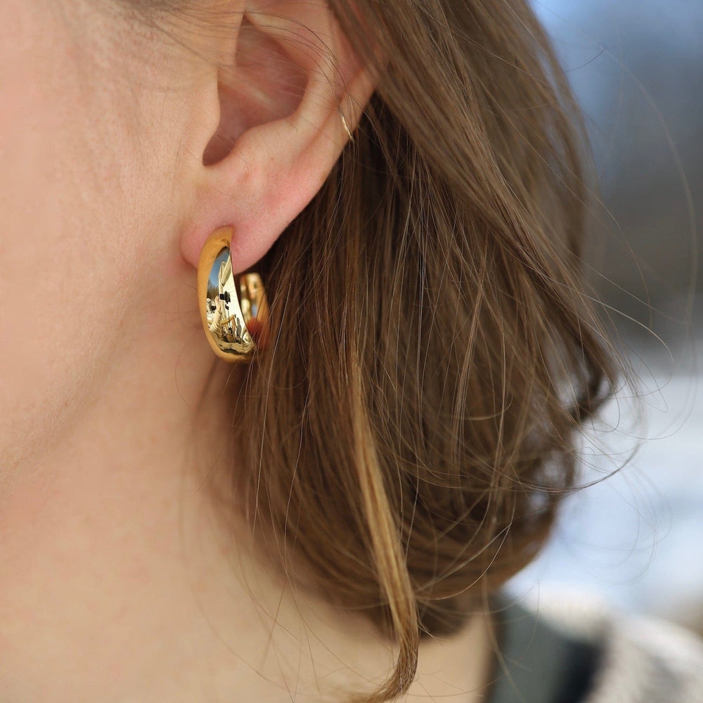 EAR-VRM 23mm Tapered Hoop on Post in Gold Vermeil